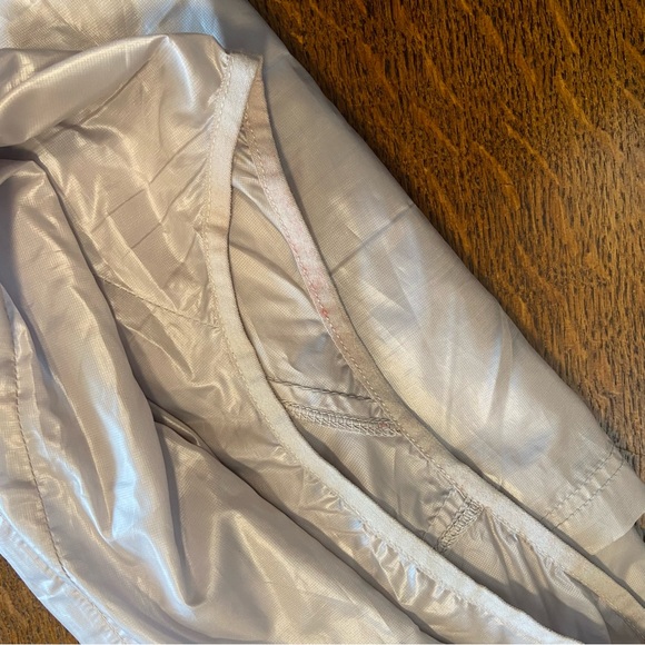 BEAN POLE GOLF SILVER METALLIC LIGHTWEIGHT HOODED GOLF TENNIS SLEEVELESS VEST - Picture 15 of 16